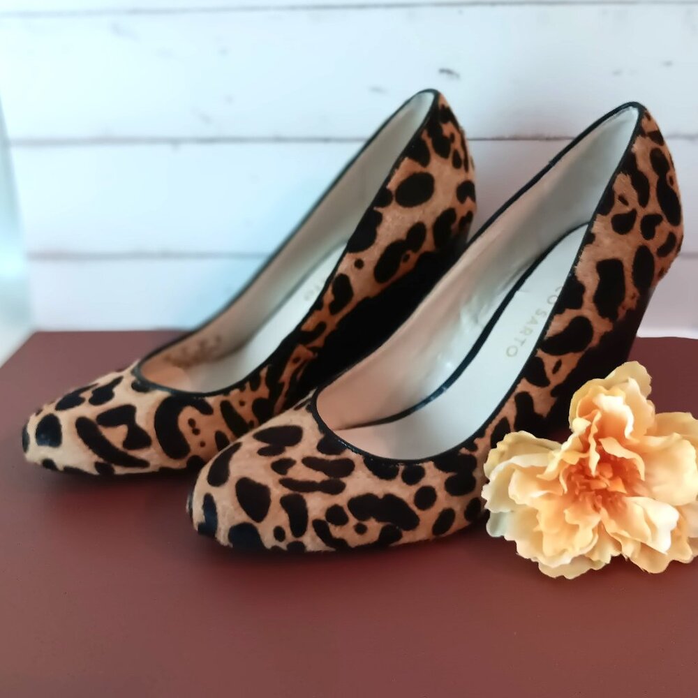 LIKE NEW 💥 FRANCO SARTO Stunning Leopard Print Pump Wedge Heels Shoes Size 6